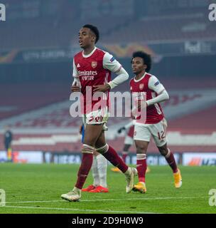 Londres, Royaume-Uni. 6 novembre 2020. Joe Willock (L) d'Arsenal célèbre après que Molde ait terminé son propre but lors du match de l'UEFA Europa League Group B entre Arsenal FC et Molde FK au stade Emirates de Londres, en Grande-Bretagne, le 5 novembre 2020. Credit: Xinhua/Alay Live News Banque D'Images