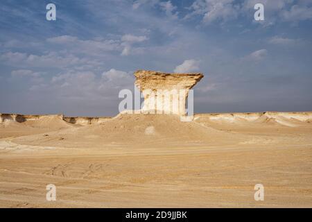 Formation de calcaire dans le désert de Zekreet, Qatar, Moyen-Orient. Banque D'Images