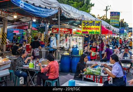 fête thaïlandaise à Nakhon Pathom novembre 2020 Banque D'Images