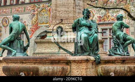 Lindaauabrunnen à Reichsplatz, Lindau sur le lac de Constance, Swabia, Bavière, Allemagne Banque D'Images