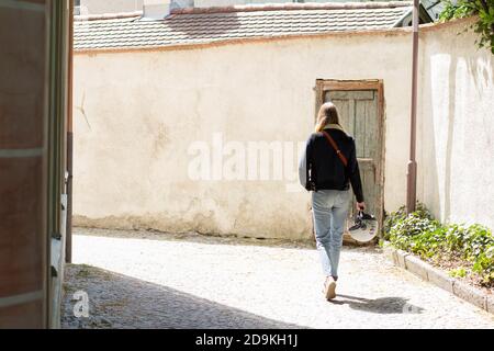 Perspectives depuis les rues de Hall dans le Tyrol Banque D'Images