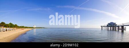 Chaises de plage sur Timmendorfer Strand, Schleswig-Holstein, Allemagne Banque D'Images