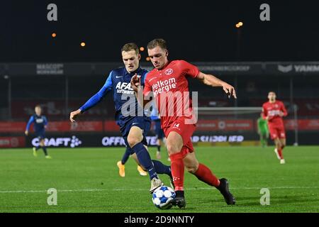 ALMERE, PAYS-BAS - NOVEMBRE 06 : Damon Mirani de Almere City FC lors du match néerlandais de Keukenkampioendivisiie entre Almere City FC et AZ u21 au stade Yanmar, le 6 novembre 2020 à Almere, pays-Bas (photo de Patrick Goosen/Orange Pictures) Banque D'Images