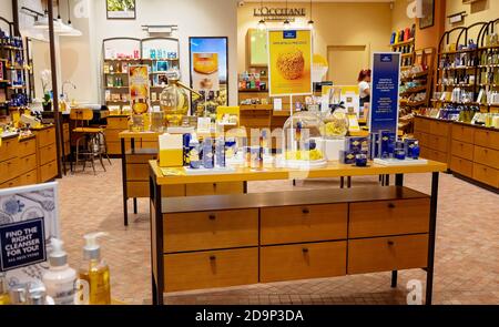 Brisbane, Queensland, Australie - 25 septembre 2019 : à l'intérieur du magasin LOccitane dans le centre commercial Westfield Banque D'Images