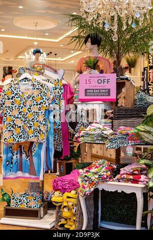 Brisbane, Queensland, Australie - 25 septembre 2019 : magasin Peter Alexander vendant des pyjamas de luxe Banque D'Images