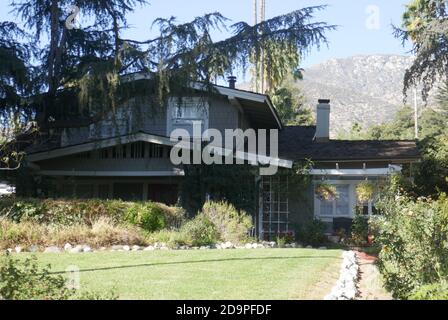 Altadena, Californie, Etats-Unis 4 novembre 2020 UNE vue générale de l'atmosphère de Poltergeist 2 House film lieu de tournage au 1589 Homewood Drive le 4 novembre 2020 à Altadena, Californie, Etats-Unis. Photo par Barry King/Alay stock photo Banque D'Images