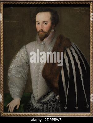 Sir Walter Ralegh (1554-1618). Écrivain, soldat, homme politique et explorateur anglais. Favori de la reine Elizabeth I. Ralegh a conçu le projet de colonisation de l'Amérique du Nord, en fondant en 1584 sur l'île de Roanoke (maintenant Caroline du Nord) la colonie de Virginie en l'honneur de la reine Elizabeth. Il a rendu le tabagisme populaire au tribunal. Portrait d'un artiste anglais inconnu. Huile sur le panneau, 1588. Galerie nationale de portraits. Londres, Angleterre, Royaume-Uni. Banque D'Images