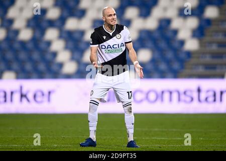 Reggio Emilia, Italie - 06 novembre 2020 : le Bram Nuytinck d'Udinese Calcio réagit au cours de la série UN match de football entre les États-Unis Sassuolo et Udinese Calcio. Le match s'est terminé par 0-0 ficelage. Credit: Nicolò Campo/Alay Live News Banque D'Images