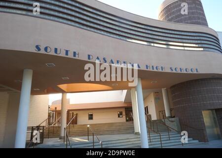 South Pasadena, Californie, États-Unis 4 novembre 2020 UNE vue générale de l'atmosphère de South Pasadena High School où le film d'Halloween de John Carpenter a tourné sur place au 1401 Fremont Street le 4 novembre 2020 à South Pasadena, Californie, États-Unis. Photo par Barry King/Alay stock photo Banque D'Images