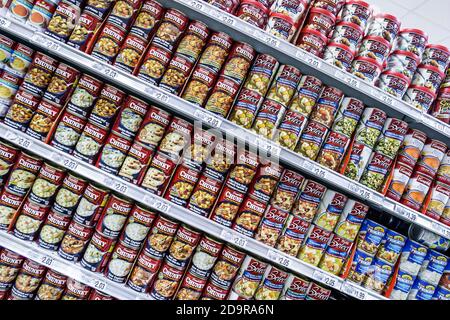 Miami Beach Florida, Publix épicerie supermarché d'épicerie, étagères afficher vente boîtes de soupe Campbell's Chunky, Banque D'Images