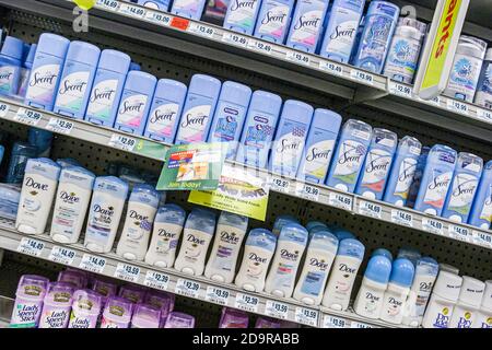 Miami Beach Florida, CVS pharmacie déodorants vente, étagères Secret Dove, Banque D'Images