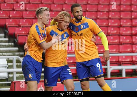 SUNDERLAND, ANGLETERRE. LE 7 NOVEMBRE, George Lapslie de Mansfield Town célèbre son premier but lors du match de la coupe FA entre Sunderland et Mansfield Town au stade de Light, Sunderland, le samedi 7 novembre 2020. (Credit: Mark Fletcher | MI News) Credit: MI News & Sport /Alay Live News Banque D'Images