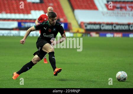 Londres, Royaume-Uni. 07th nov. 2020. Joe Edwards de Plymouth Argyle en action pendant le jeu. Emirates FA Cup, 1er match, Charlton Athletic v Plymouth Argyle à la Valley à Londres le samedi 7 novembre 2020. Cette image ne peut être utilisée qu'à des fins éditoriales. Utilisation éditoriale uniquement, licence requise pour une utilisation commerciale. Aucune utilisation dans les Paris, les jeux ou les publications d'un seul club/ligue/joueur. photo par Steffan Bowen/Andrew Orchard sports photographie/Alay Live news crédit: Andrew Orchard sports photographie/Alay Live News Banque D'Images