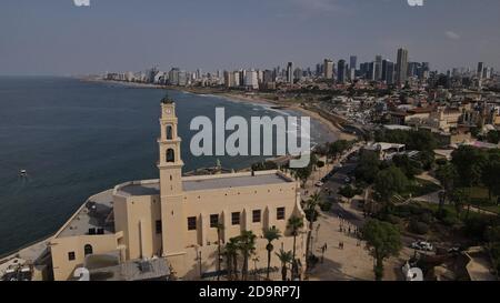 Tel Aviv - Jaffa, vue d'en haut. Ville moderne avec gratte-ciel et la vieille ville. Vue plongeante. Israël, le Moyen-Orient Banque D'Images