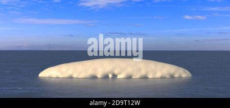 Iceberg flottant sur bleu calme mer eau de l'océan, bleu ciel clair. Fonte des glaces, environnement en danger, changement climatique, concept de réchauffement de la planète, bannière. 3d Banque D'Images
