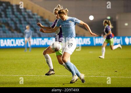 MANCHESTER, ANGLETERRE. LE 7 NOVEMBRE les citys de Manchester Ellen White contrôlent le ballon avant de marquer le 8e but lors du match de la Super League féminine de Barclays FA entre Manchester City et Bristol City au stade Academy, à Manchester, le samedi 7 novembre 2020. (Credit: Chris Donnelly | MI News) Credit: MI News & Sport /Alay Live News Banque D'Images