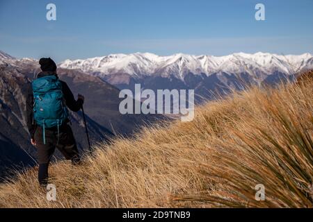 Paysage néo-zélandais sur Avalanche Peak - Scotts Track. Marche et hking à Arthurs Pass, île du Sud de la Nouvelle-Zélande Banque D'Images