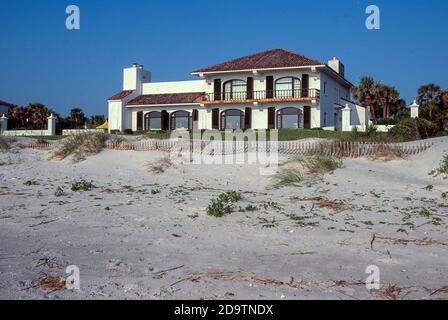Villa de style espagnol est une propriété exclusive en bord de mer, Floride, États-Unis Banque D'Images