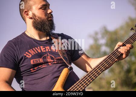 T-shirt Homme Métal Joueur De Basse - Slogan 'Bass Players Do It Deeper', Taille XL, Noir, Occasion Bon état