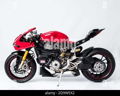 Kit de balance modèle S Tamiya Ducati 1199 Panigale Banque D'Images