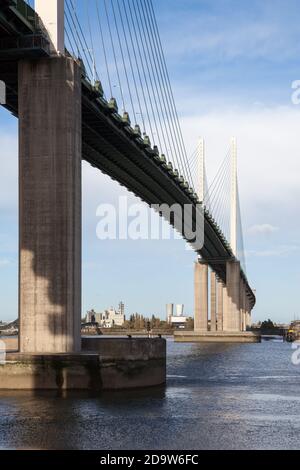 La reine Elisabeth II bridge. Dartford crossing, Londres, Kent, Angleterre, Royaume-Uni. Banque D'Images