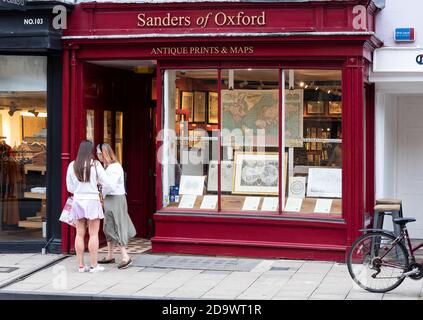 Sanders d'Oxford. Vente de gravures et de cartes anciennes originales de leur magasin historique Oxford High Street fondé en 1927. Banque D'Images