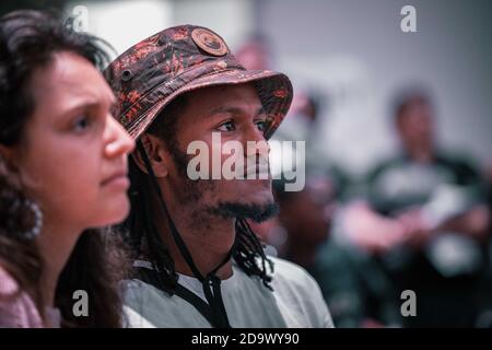 Wellington. 7 novembre 2020. Les gens réagissent lors du festival culturel annuel de la Journée de l'Afrique à Wellington, capitale de la Nouvelle-Zélande, le 7 novembre 2020. Credit: Zhang Jianyong/Xinhua/Alay Live News Banque D'Images