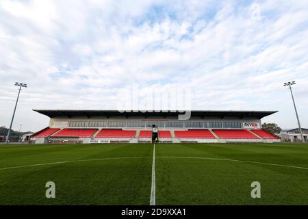 SkyEx Community Stadium, Londres, Royaume-Uni. 8 novembre 2020. Coupe de l'Association de football, Hayes et Yeading United contre Carlisle United; vue générale du SkyEX Community Stadium Credit: Action plus Sports/Alamy Live News Banque D'Images