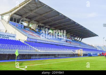 Novara, Italie. 08 novembre 2020. Vue de la tribune principale avant le match de la série italienne C entre Novara Calcio 1908 et le FC juventus U23 Cristiano Mazzi/SPP crédit: SPP Sport Press photo. /Alamy Live News Banque D'Images