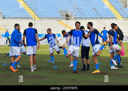 Novara, Italie. 08 novembre 2020. Chaud un Novara Calcio avant le match de la série italienne C entre Novara Calcio 1908 et le FC juventus U23 Cristiano Mazzi/SPP crédit: SPP Sport Press photo. /Alamy Live News Banque D'Images