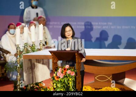 Taipei, Taïwan. 18 juillet 2020. C'est une photo de fichier le 18 juillet 2020 - Tsai Ing-wen, président de Taiwan, a tweeté aux congruts Joe Biden et Kamala Harris d'être élu président et vice-président élu, en disant que "les valeurs sur lesquelles nous avons construit notre relation ne pourraient pas être plus fortes. Je compte sur fwd pour travailler ensemble afin de promouvoir notre amitié et nos contributions à la société internationale », à Taipei City, Taïwan, le 8 novembre 2020. (CEng Shou Yi/ Credit: SIPA USA/Alay Live News Banque D'Images