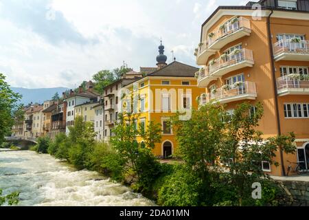 Brunico, Bolzano, Trentin-Haut-Adige, ville historique dans la vallée de la Pusteria Banque D'Images