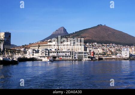 Capetown, Afrique du Sud. Front de mer (scanné à partir de Fujichrome Velvia) Banque D'Images