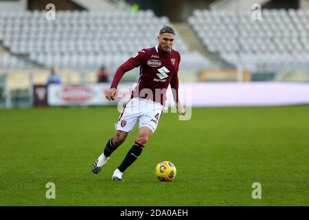 Lyanco du Torino FC pendant la série UN match entre le Torino FC et le Crotone FC au stade olympique Grande Torino le 08 novembre 2020 à Turin, Italie. Banque D'Images