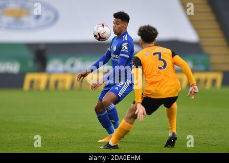 LEICESTER, ANGLETERRE. 8 NOVEMBRE James Justin de Leicester City contrôle le ballon avec sa poitrine lors du match de la Premier League entre Leicester City et Wolverhampton Wanderers au King Power Stadium de Leicester le dimanche 8 novembre 2020. (Credit: Jon Hobley | MI News) Credit: MI News & Sport /Alay Live News Banque D'Images