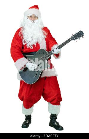 Le Père Noël joue de la guitare, chante de la chanson. Le guarist du Père Noël est en train de placher la guitare acoustique, chantant sur fond blanc. Noël à venir Banque D'Images