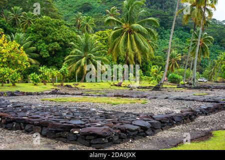 Site archéologique et Marae temple à Maeva, Huahine, îles de la société, Polynésie Française, Pacifique Sud. Banque D'Images