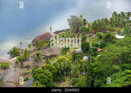 Site archéologique et Marae temple à Maeva, Huahine, îles de la société, Polynésie Française, Pacifique Sud. Banque D'Images