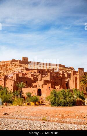 Ksar ait Ben haddou, vieux village berbère en briques adobe ou kasbah. Ouarzazate, Drâa-Tafilalet, Maroc, Afrique du Nord Banque D'Images