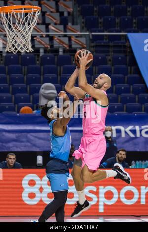 Madrid, Espagne. 08 novembre 2020. Nick Calathes lors de la victoire du FC Barcelone sur Movistar Estudiantes (78 - 92) en Ligue Endesa partie de saison régulière (jour 10) célébrée à Madrid (Espagne) au Centre Wizink. 8 novembre 2020. (Photo de Juan Carlos García Mate/Pacific Press) Credit: Pacific Press Media production Corp./Alay Live News Banque D'Images