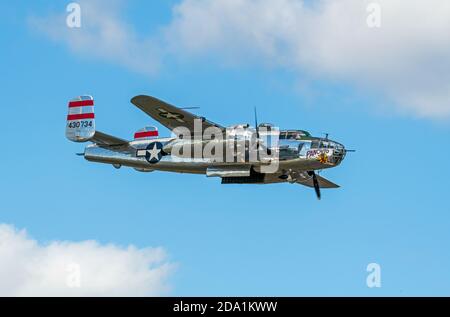 Sanford, Floride – 31 octobre 2020 : B17 bombardier Panchito dans les airs au Lockheed Martin Space and Air Show à Sanford, Floride, le 31 octobre 2020. Banque D'Images