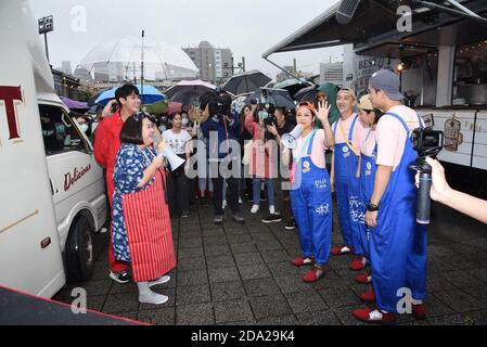 Taipei. 08 novembre 2020. Fandy Fan enregistre des émissions de télévision °la voiture à manger autour de l'île± avec Kuei-Mei Yang, Ming-Shuai Shih et Wen Chen-ling à Penghu, Taiwan, Chine, le 08 novembre 2020.(photo de TPG) crédit: TopPhoto/Alamy Live News Banque D'Images