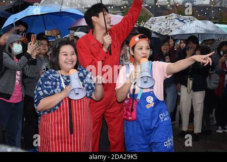 Taipei. 08 novembre 2020. Fandy Fan enregistre des émissions de télévision °la voiture à manger autour de l'île± avec Kuei-Mei Yang, Ming-Shuai Shih et Wen Chen-ling à Penghu, Taiwan, Chine, le 08 novembre 2020.(photo de TPG) crédit: TopPhoto/Alamy Live News Banque D'Images