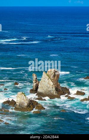 Mer Cantabrique se trouve près de la plage silencieuse, Principauté des Asturies, Asturies, Espagne, Europe Banque D'Images