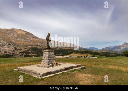 Le Devoluy, Hautes-Alpes, France - Statue du Col de Festre Banque D'Images