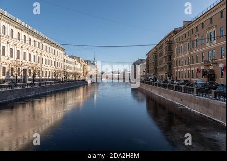 Sankt Petersburg, Russie. 29 février 2020. La rivière Moika à Saint-Pétersbourg. Crédit : Silas Stein/dpa/Alay Live News Banque D'Images