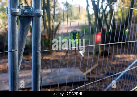 Site de construction HS2 Crackley Woods, Kenilworth, Warwickshire, Angleterre, Royaume-Uni, novembre 2020 clôture de la barrière de sécurité Banque D'Images