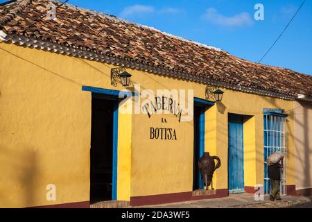 Cuba, Trinidad, Taberna la Botija - une taverne/bar dans le centre historique Banque D'Images