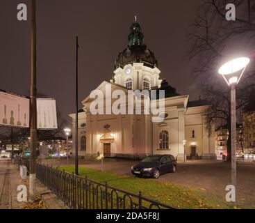 Église Gustav Vasa à Odenplan, Vasastaden, Stockholm, la nuit Banque D'Images