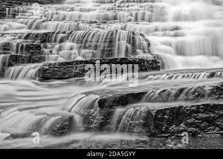 Riviere Beauport et les cascades du parc Armand Grenier à Québec, Canada Banque D'Images